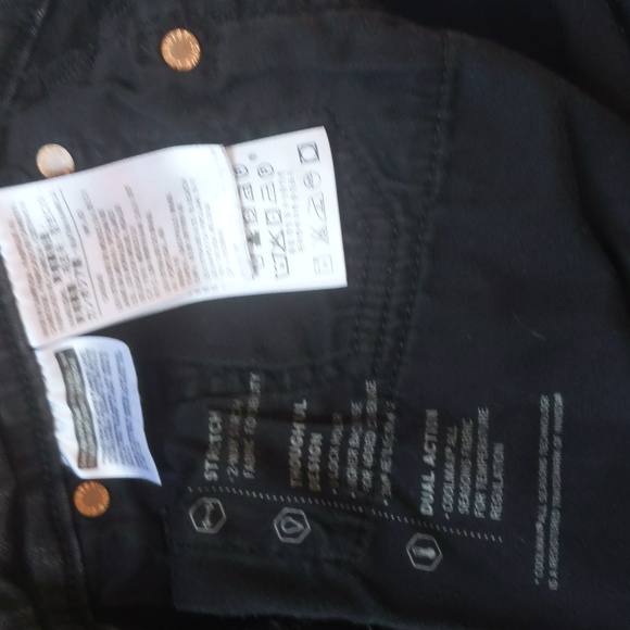 Levi's Commuter Slim Fit Jeans - Picture 8 of 14